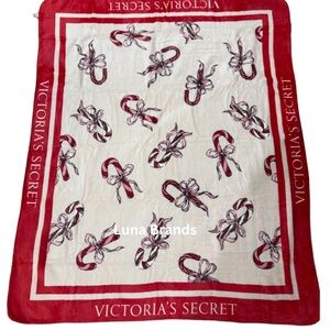 Victoria’s Secret BF 2025 Limited Edition Fleece Blanket - New w/Tags!